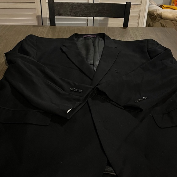 Men’s Three Piece Suit - Picture 2 of 11